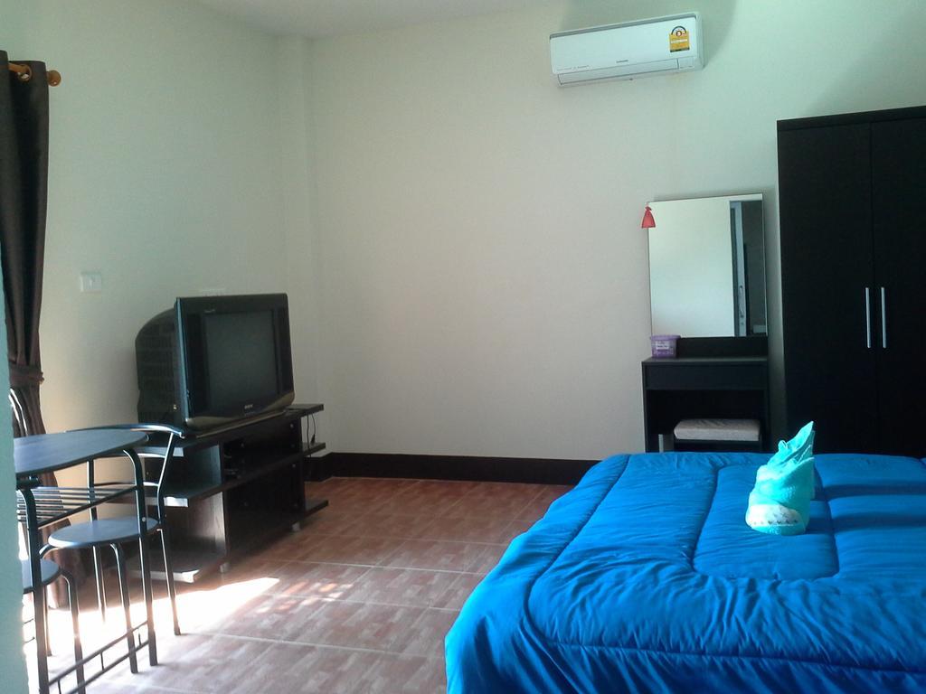 Bansappoori Aparthotel Lamphun Szoba fotó