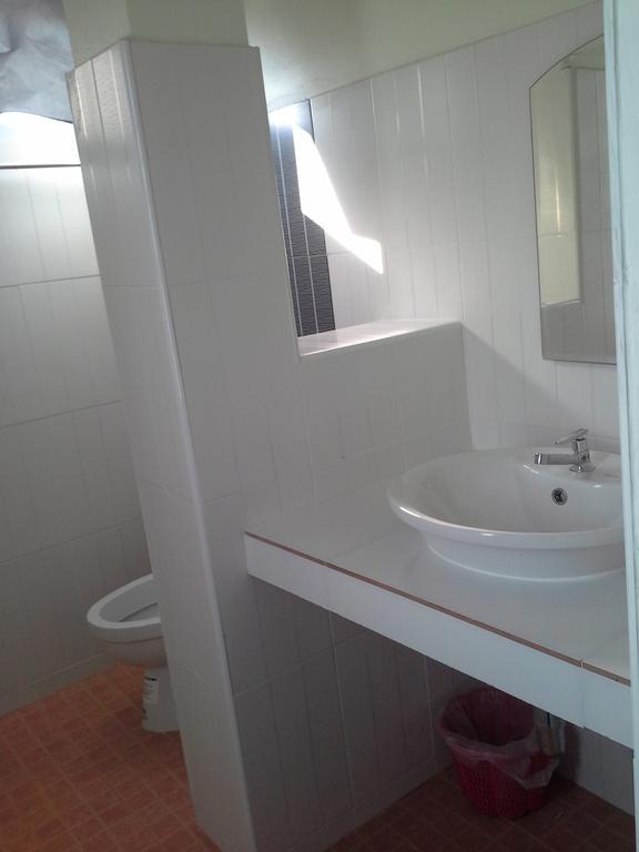 Bansappoori Aparthotel Lamphun Szoba fotó